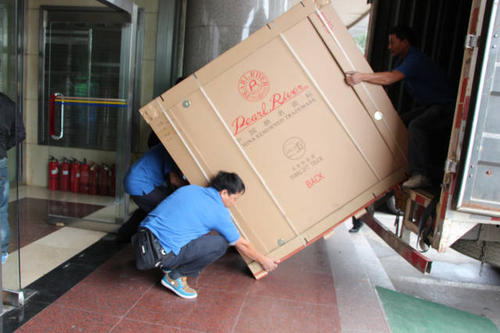 大冶钢琴贵重工艺品无忧运